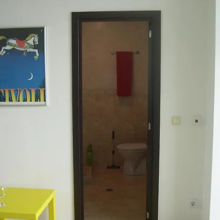Sea View, 2 703,